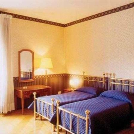 Hotel Ritz Florencja Pokój zdjęcie
